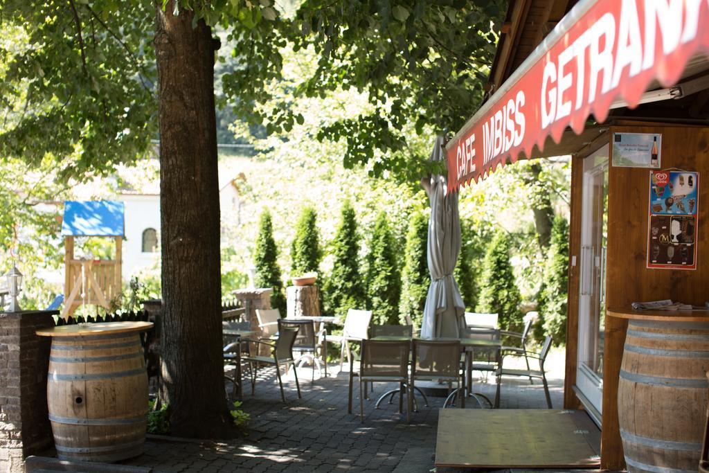 Tannerhof Bed & Breakfast Caines Екстериор снимка