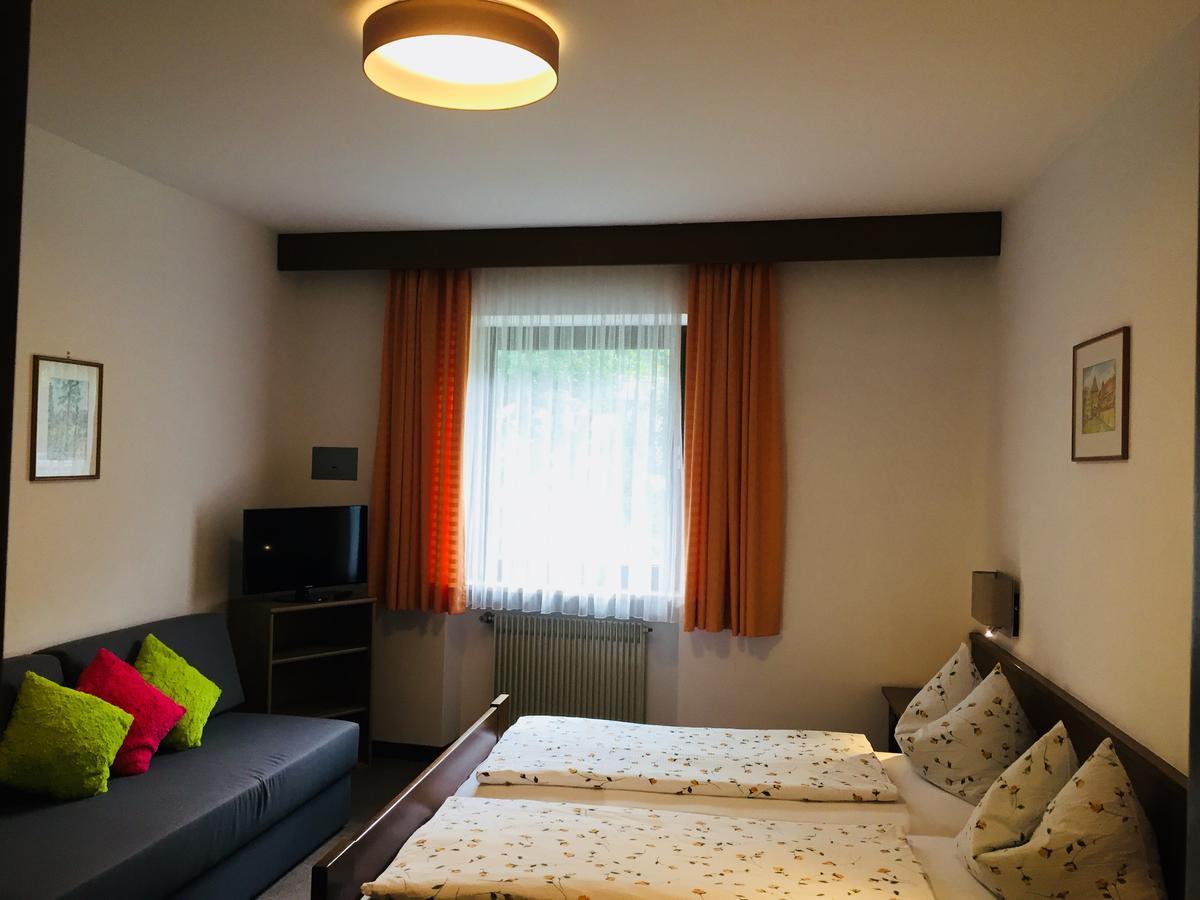 Tannerhof Bed & Breakfast Caines Екстериор снимка